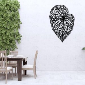Black Metal Heart Leaf Wall Art: Botanical Silhouette Decor